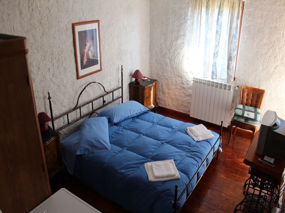Rooms And Apartment Feral โรวีน ภายนอก รูปภาพ